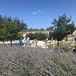 בית הארחה Le Four A Pain 3*