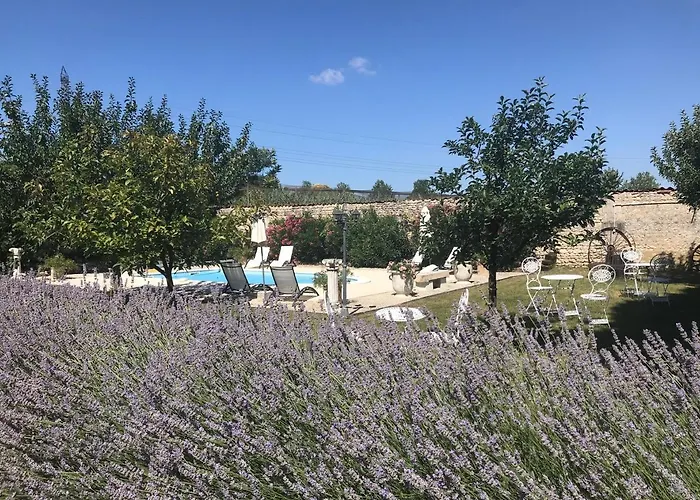 Guest house Le Four A Pain 3*