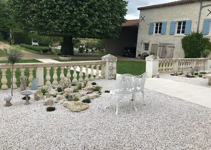 Le Four A Pain Guest house