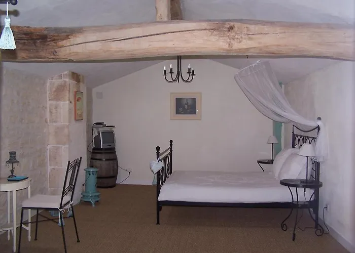 Guest house Le Four A Pain 3*