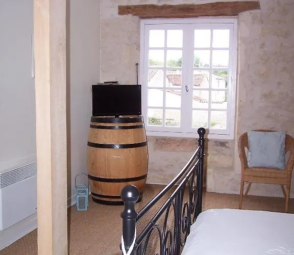 Guest house Le Four A Pain 3*